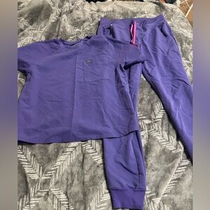 Figs Purple Scrub Set.